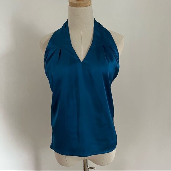 NEW ✨ Revolve By The Way Blue Satin V-neck Halter Top XXS - Picture 3 of 8